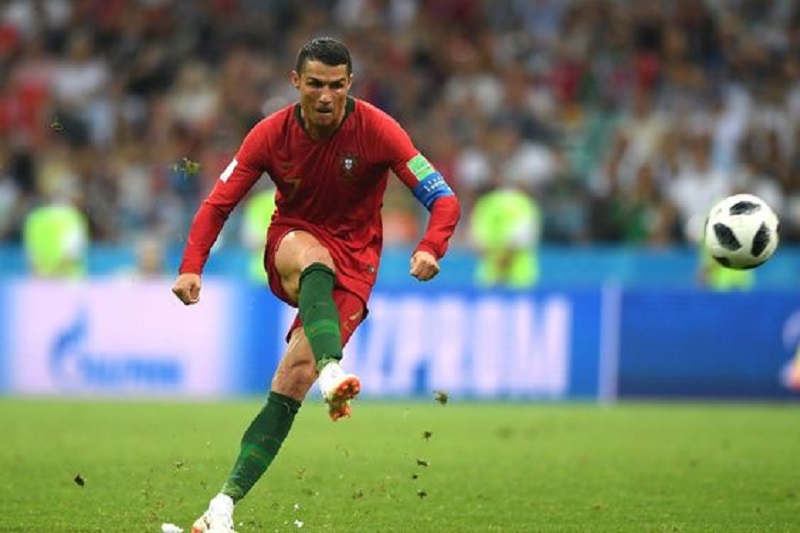 Hình nền máy tính ronaldo 4K 13