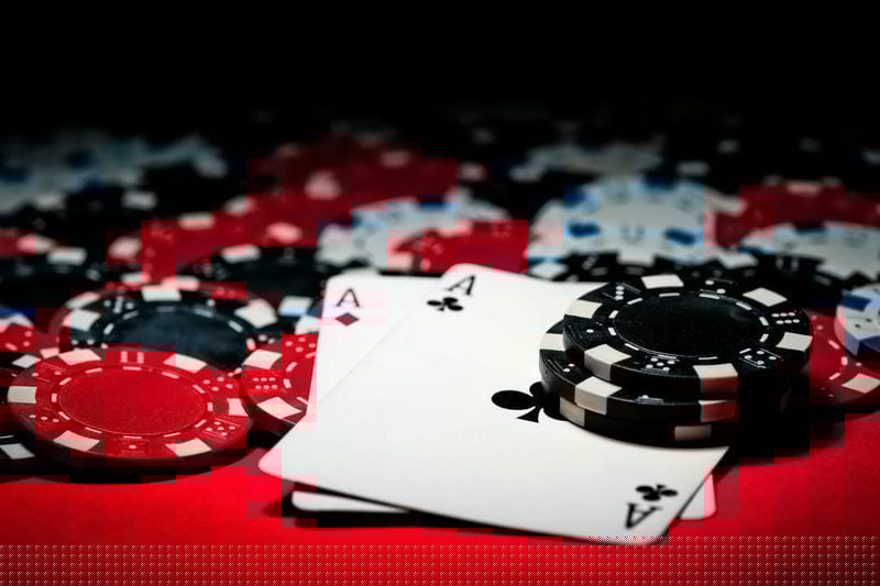 Bảng thuật ngữ cơ bản trong game bài đổi thưởng uy tín khi chơi Poker